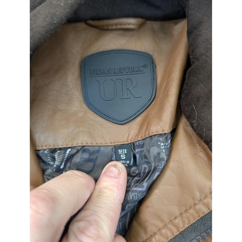 Urban Republic Jacket Mens Small Brown Faux Leather Hooded Moto Zip Pockets - Picture 4 of 12